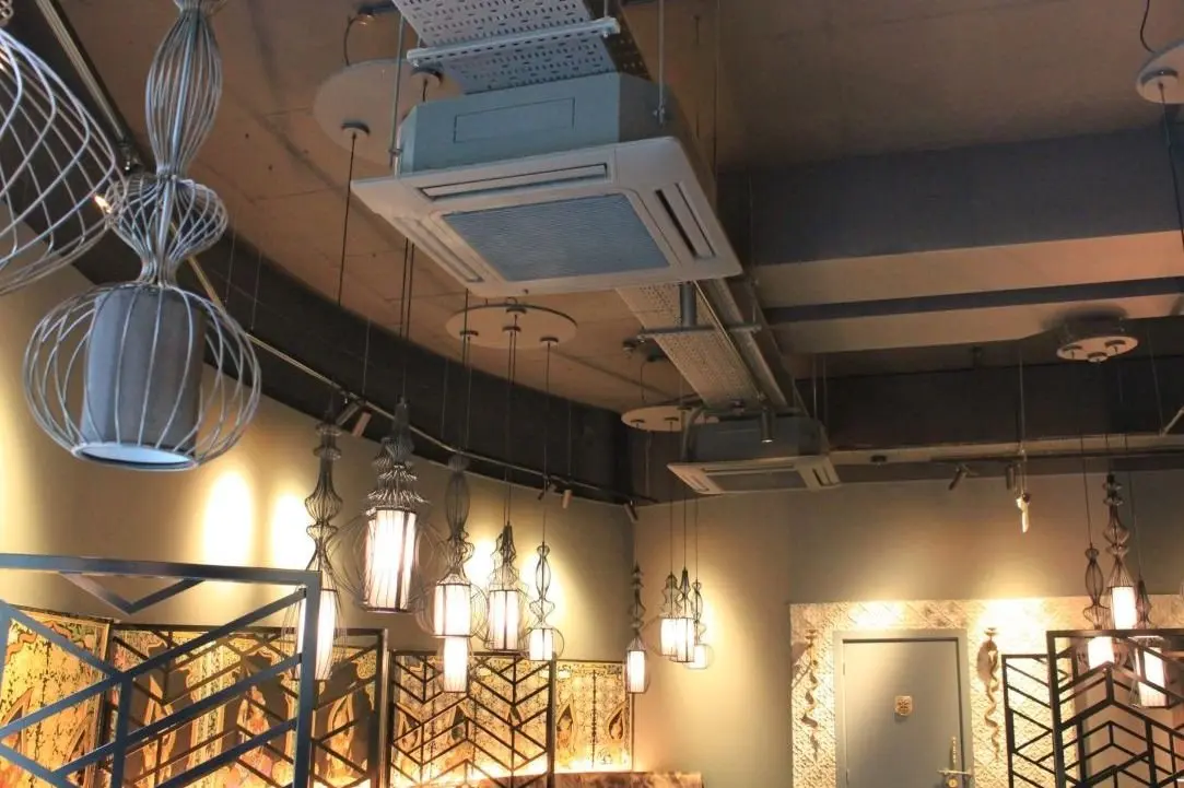 Instanación, mantenimiento y reparación de aire acondicionado comercial en Aguascalientes